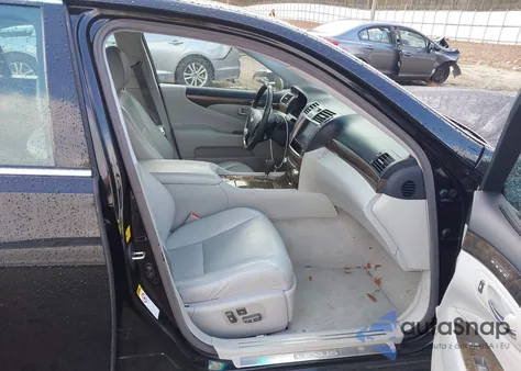 2010 Lexus Ls 460 z USA, uszkodzony, nr VIN JTHBL5EF1A5092734